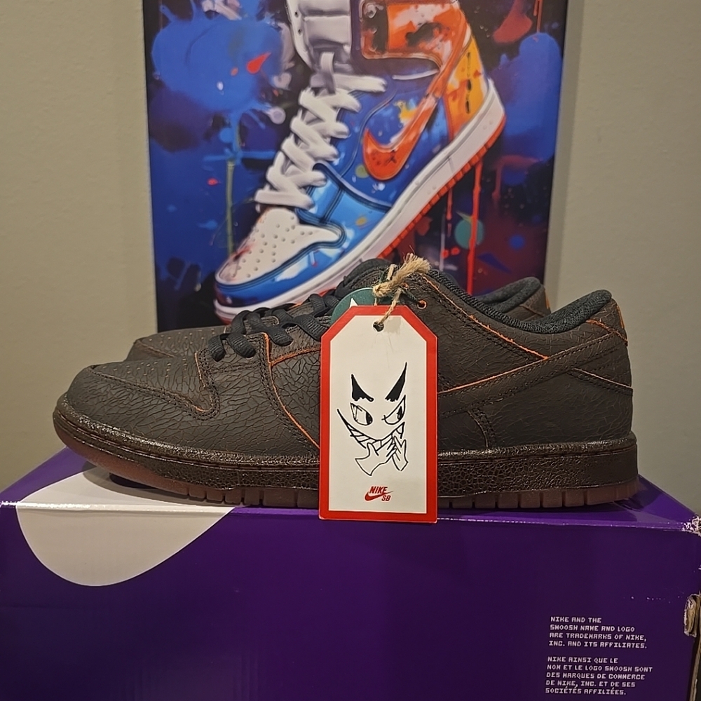 Nike Dunk SB Low Krampus (Brad New !!)